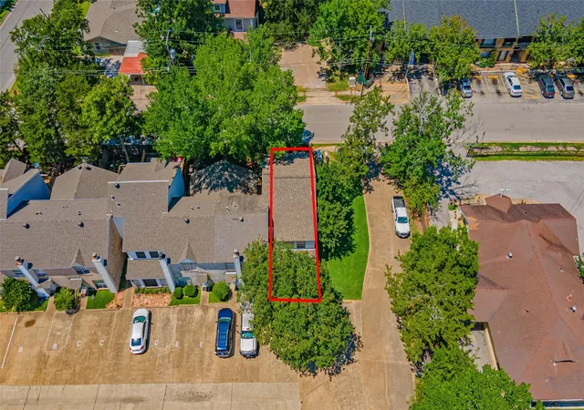 Homes for sale in Huntsville, TX | 1401 Avenue O, Huntsville, TX 77340 | Houzeo