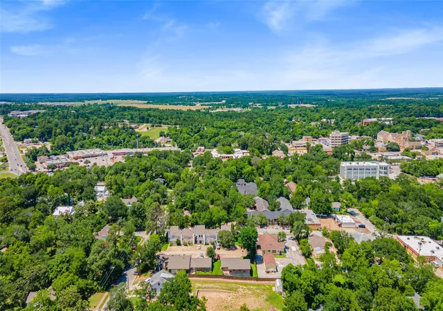 Homes for sale in Huntsville, TX | 1401 Avenue O #Apt G, Huntsville, TX 77340 | MLS# 73069147