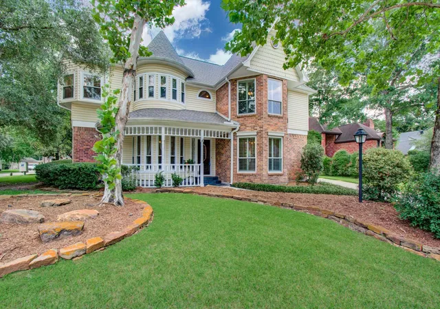 3rd image of 3 Dunlin Meadow Ct, The Woodlands, TX 77381 | MLS# 44700106