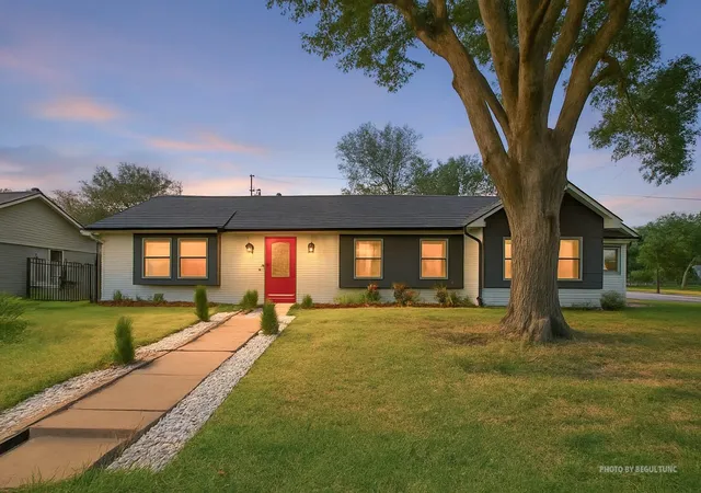1st image of 3302 Ann Arbor Dr, Houston, TX 77063 | MLS# 45031703