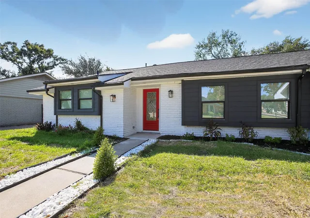 2nd image of 3302 Ann Arbor Dr, Houston, TX 77063 | MLS# 45031703