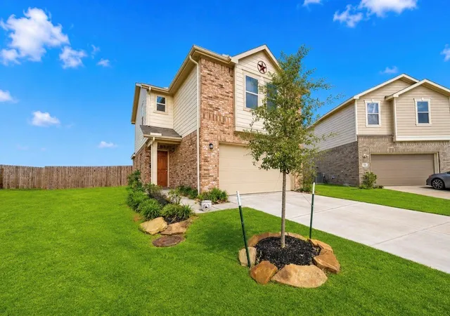 Photo 2 of Single family home for sale at 4487 Kingswell Manor Ln, Katy, TX 77493 | MLS# 10782377 | Listing updated on 2026-08-09