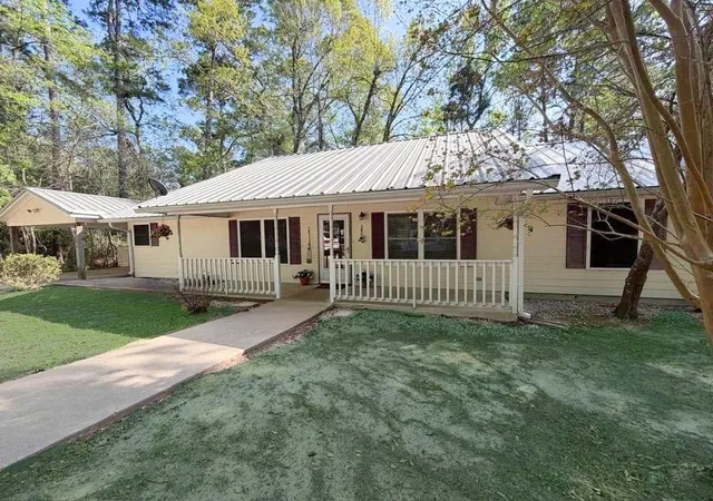Photo 1 of Single family home for sale at 123 Sea Gull Dr, Livingston, TX 77351 | MLS# 45516307 | Listing updated on 2026-07-23
