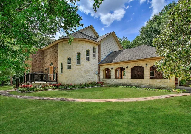 1st image of 11232 Kentucky Oaks Dr, Conroe, TX 77304 | MLS# 7046772