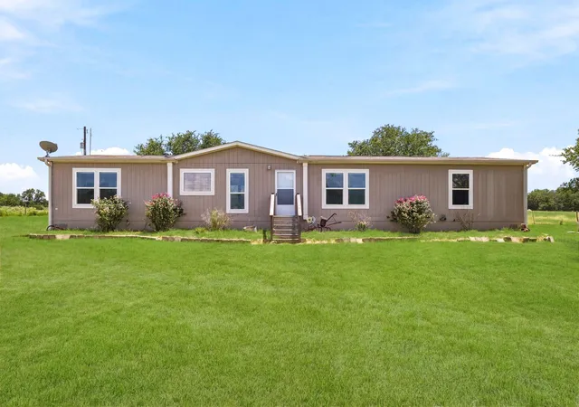 Homes for sale in Caldwell, TX | 6483 County Road 129, Caldwell, TX 77836 | MLS# 86594127