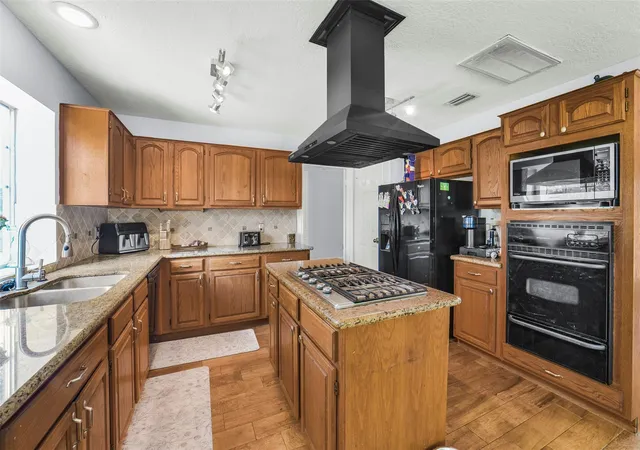 Photo 3 of Sale Pending at 7503 Valley Laurel Ct, Houston, TX 77095 | MLS# 19477122 | Listing updated on 2026-09-19