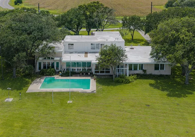 1st image of 1700 S Virginia, Port Lavaca, TX 77979 | MLS# 15101999