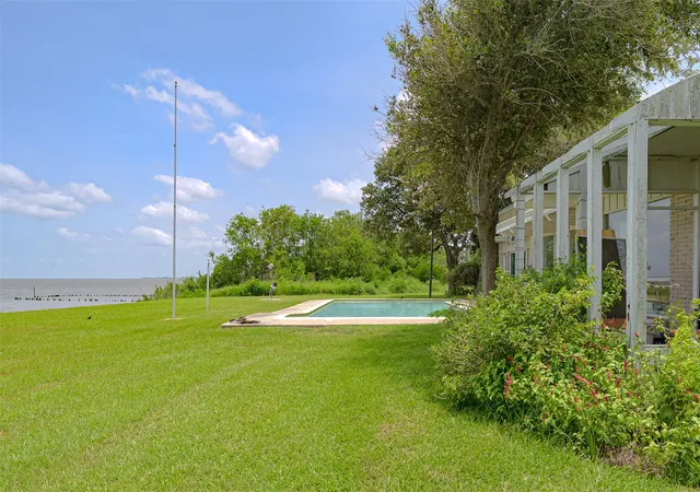 4th image of 1700 S Virginia, Port Lavaca, TX 77979 | MLS# 15101999