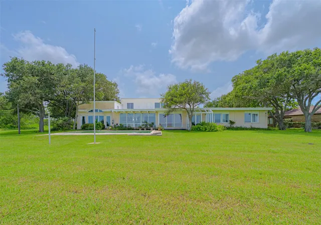 5th image of 1700 S Virginia, Port Lavaca, TX 77979 | MLS# 15101999
