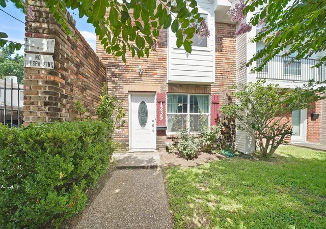 Photo 1 of Condo for sale at 1235 Witte Rd #8, Houston, TX 77055 | MLS# 26410738 | Listing updated on 2026-08-24
