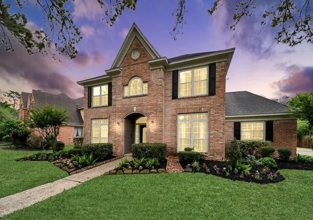 Photo 2 of Single family home for sale at 1818 Mountain Aspen Ln, Kingwood, TX 77345 | MLS# 4482617 | Listing updated on 2026-07-20