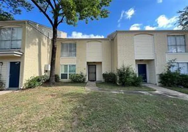 Photo 3 of Condo for sale at 6200 W Tidwell Rd #501, Houston, TX 77092 | MLS# 5321910 | Listing updated on 2026-09-14