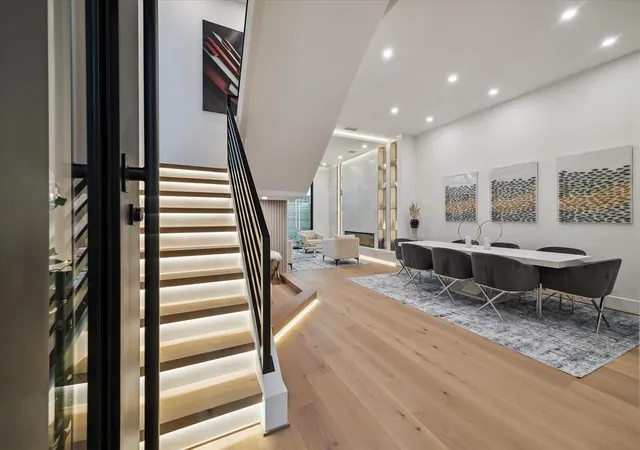 3rd image of 511 W Polk St, Houston, TX 77019 | MLS# 74503062