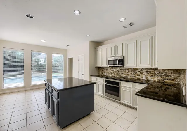 Photo 3 of Sale Pending at 4503 Toledo Bnd Dr, Richmond, TX 77406 | MLS# 21357677 | Listing updated on 2026-09-09