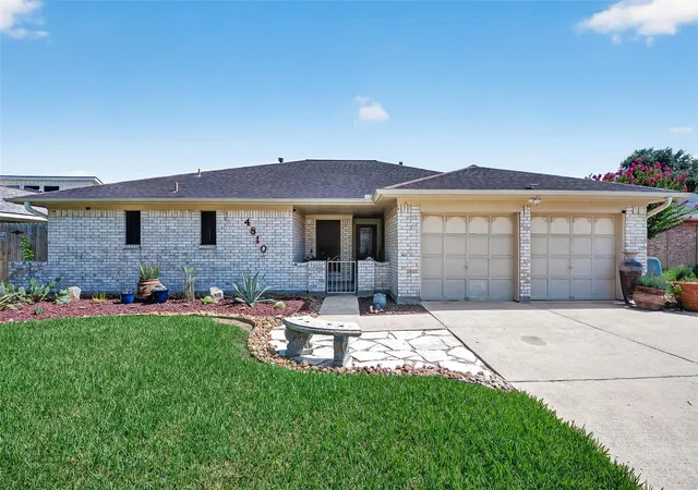 2nd image of 4810 Pocahontas Dr, Pasadena, TX 77505 | MLS# 10260532