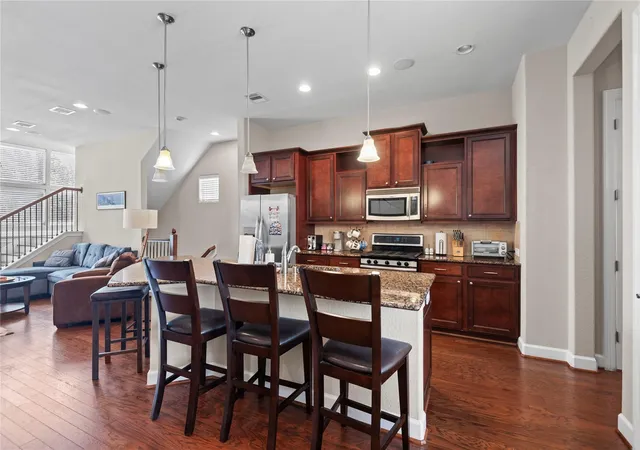 Photo 4 of Sale Pending at 2818 Polk St, Houston, TX 77003 | MLS# 12278126 | Listing updated on 2026-09-12