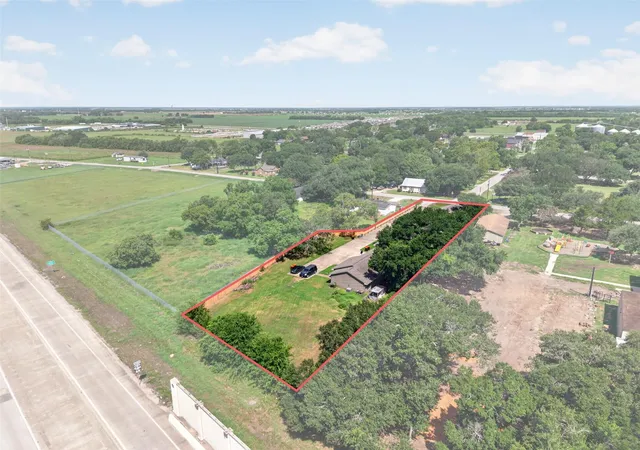 2nd image of 7523 Avenue J, Beasley, TX 77417 | MLS# 66918133