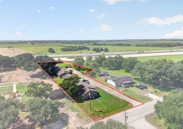 4th image of 7523 Avenue J, Beasley, TX 77417 | MLS# 66918133