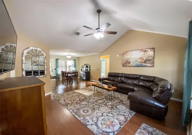 5th image of 254 E Sunset Dr, Onalaska, TX 77360 | MLS# 69647499