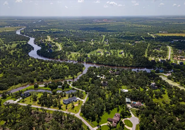Photo 4 of Land for sale at 406 Thousand Oaks Dr, Angleton, TX 77515 | MLS# 36774653 | Listing updated on 2026-07-28