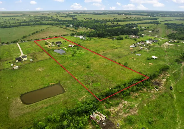 Homes for sale in Winnie, TX | 1405 Big Hill Rd, Winnie, TX 77665 | MLS# 74798812