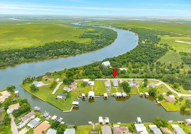 Photo 3 of Sale Pending at 5347 County Rd 868e, Brazoria, TX 77422 | MLS# 65771242 | Listing updated on 2026-10-04