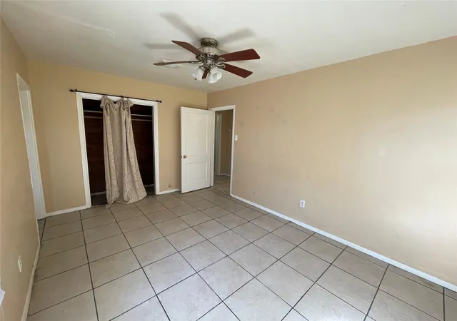 4th image of 3910 Ella Blvd, Houston, TX 77018 | MLS# 89650036