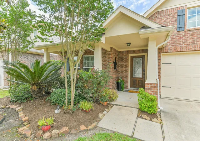 Photo 3 of Single family home for sale at 9715 Lockhart Reach Ln, Humble, TX 77396 | MLS# 85926799 | Listing updated on 2026-09-13