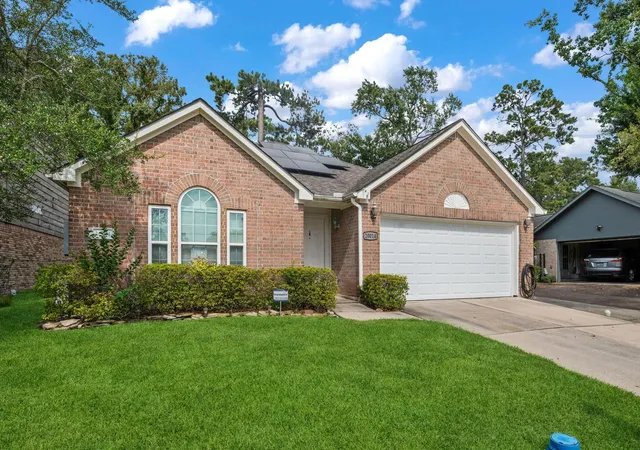 Photo 3 of Single family home for sale at 20014 18th Fairway Dr, Humble, TX 77346 | MLS# 54575689 | Listing updated on 2026-09-13