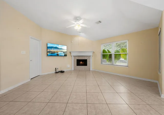 Photo 3 of Single family home for sale at 20014 18Th Fairway Dr, Humble, TX 77346 | MLS# 54575689 | Listing updated on 2026-09-13