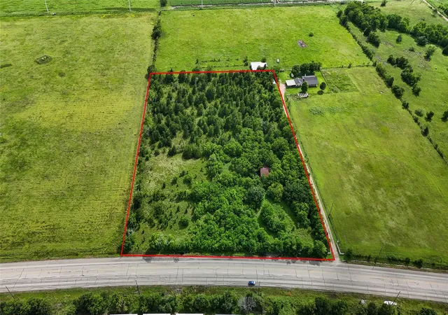 Homes for sale in Wallis, TX | 11635 Hwy 36 S, Wallis, TX 77485 | MLS# 83175471
