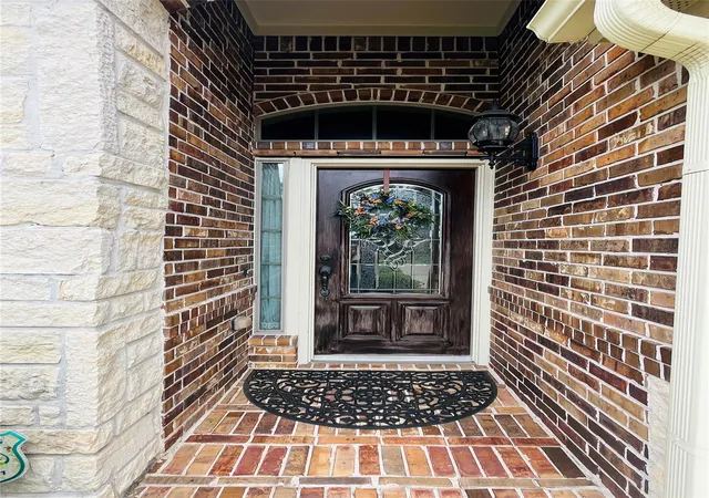Homes for sale in Pearland, TX | 2106 Cambridge Bay Dr, Pearland, TX 77584 | MLS# 71136339