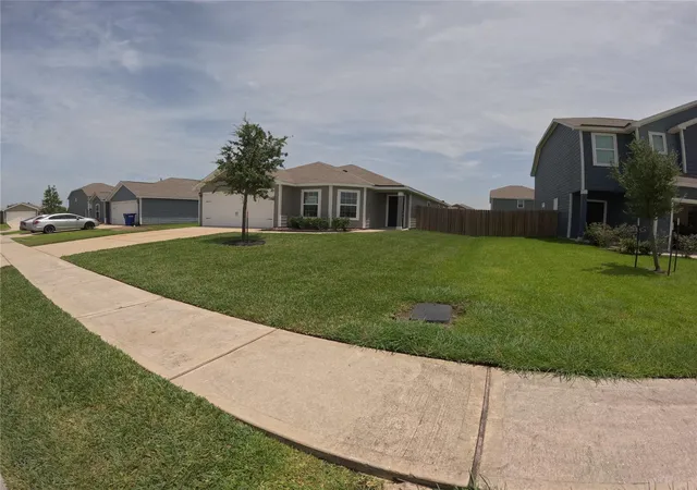 Photo 1 of Single family home for sale at 8418 Rayburn Rd, Baytown, TX 77523 | MLS# 29141118 | Listing updated on 2026-09-17