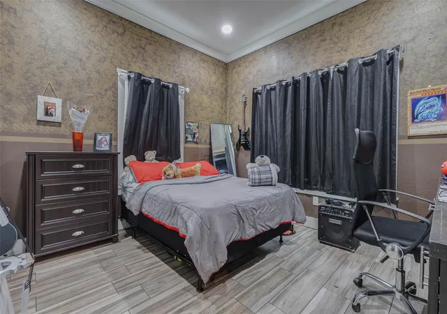 Photo 4 of Single family home for sale at 4008 Colvin St, Houston, TX 77013 | MLS# 54556708 | Listing updated on 2026-02-14