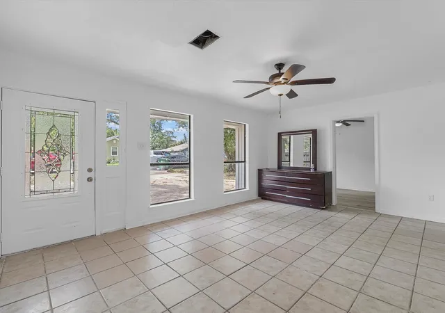2nd image of 8161 Record St, Houston, TX 77028 | MLS# 39866313