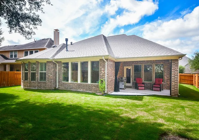 32nd image of 6915 Argonne Trl, Sugar Land, TX 77479 | MLS# 47037597