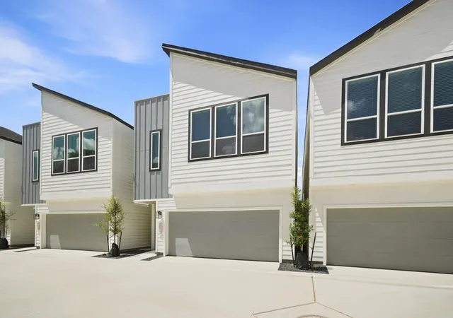 2nd image of 6053 Cebra St, Houston, TX 77091 | MLS# 36289074