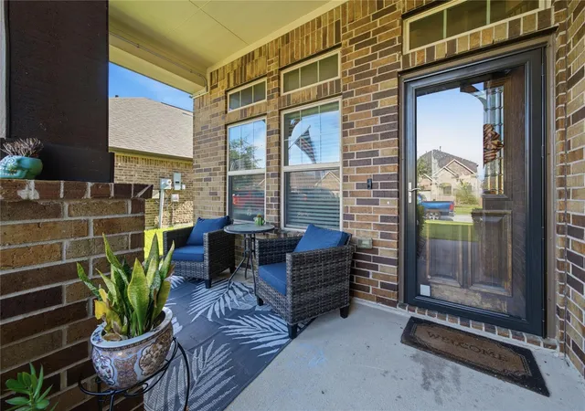 5th image of 234 Dale Ridge Ln, Dickinson, TX 77539 | MLS# 43970890