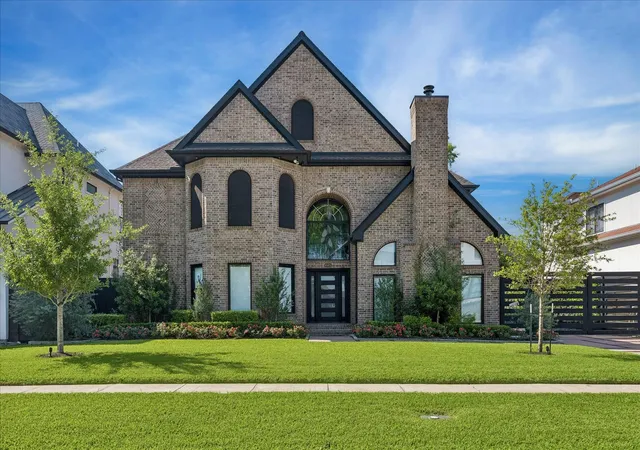 Photo 1 of Single family home for sale at 4521 Merrie Ln, Bellaire, TX 77401 | MLS# 56175286 | Listing updated on 2026-09-22