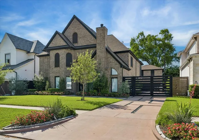 Photo 2 of Single family home for sale at 4521 Merrie Ln, Bellaire, TX 77401 | MLS# 56175286 | Listing updated on 2026-09-22