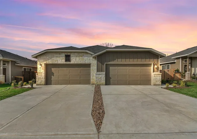 1st image of 9788 9792 Grosbeak Ln, Magnolia, TX 77354 | MLS# 2393622