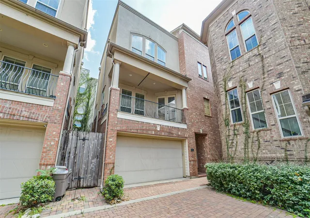 Homes for sale in Houston, TX | 1833 Oakdale St, Houston, TX 77004 | MLS# 58388095