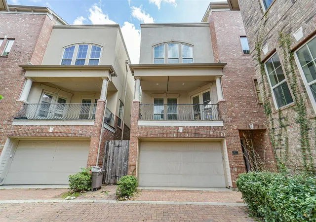 Homes for sale in Houston, TX | 1833 Oakdale St, Houston, TX 77004 | MLS# 58388095