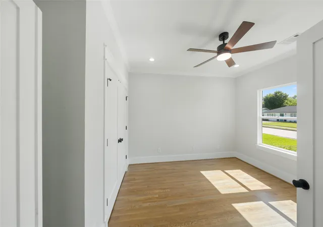 Photo 3 of Single family home for sale at 1859 Lynnview Dr, Houston, TX 77055 | MLS# 17746726 | Listing updated on 2026-07-24