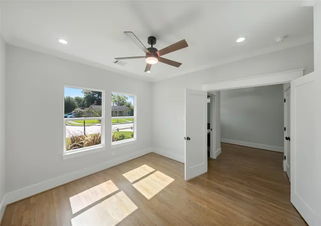 Photo 4 of Single family home for sale at 1859 Lynnview Dr, Houston, TX 77055 | MLS# 17746726 | Listing updated on 2026-07-24