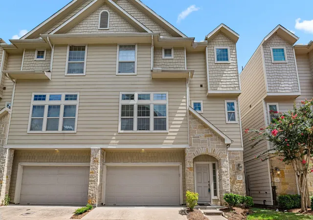 Photo 1 of Townhouse for sale at 3327 Home Point Dr, Houston, TX 77091 | MLS# 64493719 | Listing updated on 2026-09-09