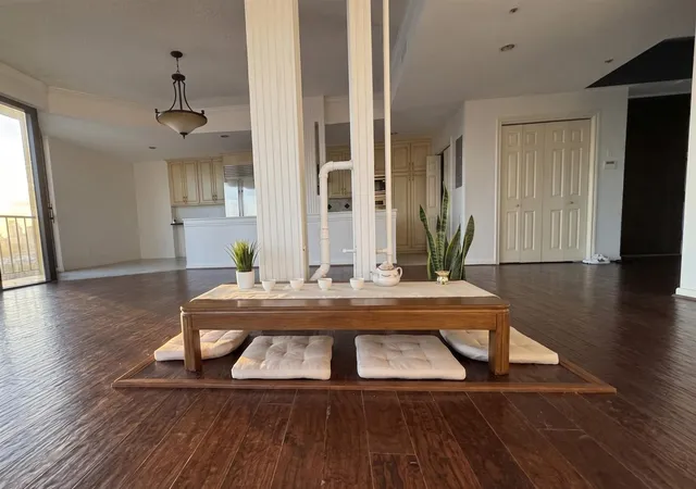 4th image of 3350 Mccue Rd #1703, Houston, TX 77056 | MLS# 76490018