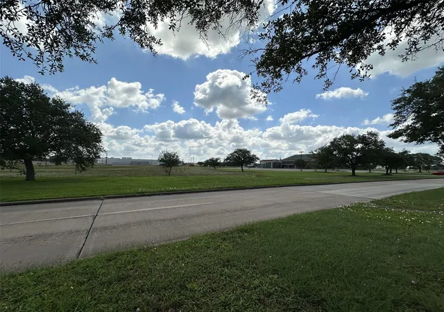 Photo 3 of Land for sale at 230 Lake Rd, Lake Jackson, TX 77566 | MLS# 79903965 | Listing updated on 2026-06-19