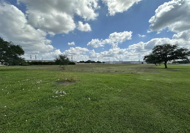 Photo 3 of Land for sale at 230 Lake Rd, Lake Jackson, TX 77566 | MLS# 79903965 | Listing updated on 2026-06-19