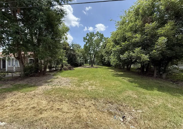 Photo 1 of Sale Pending at 3147 Waverly St, Beaumont, TX 77705 | MLS# 79194037 | Listing updated on 2026-09-20